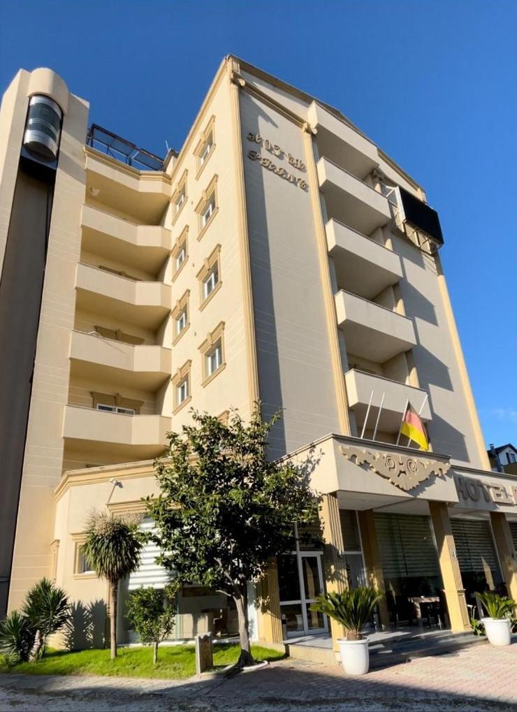 Hotel Princ Golem  Exteriér fotografie